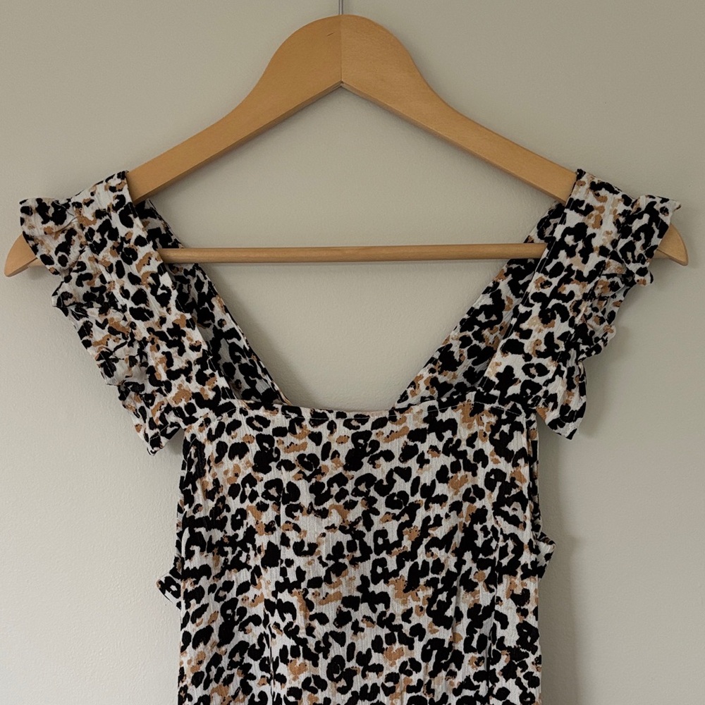 ICHI NWT Leopard Print Ruffle Sleeve Top